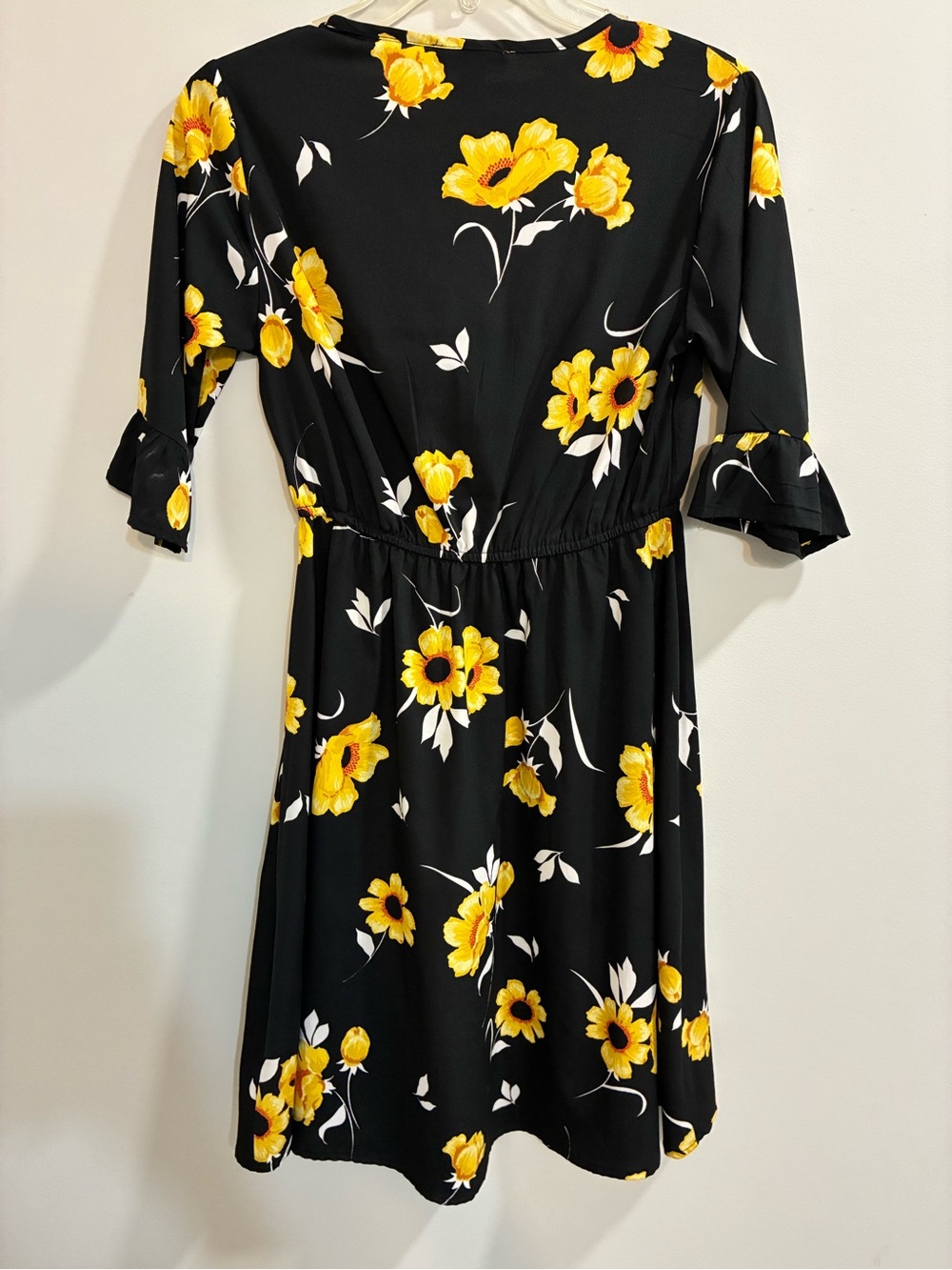 New Look Black Maternity Dress with Yellow Floral Pattern Size 4 - Picture 5 of 9